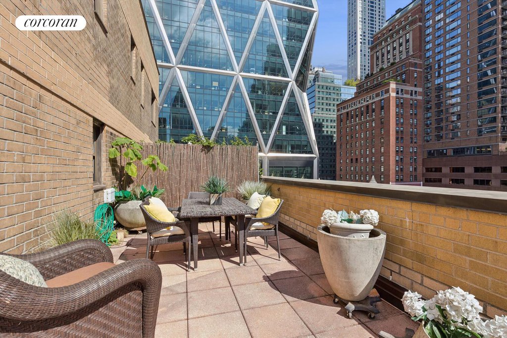 310 West 56th Street, Unit 12F photo 3
