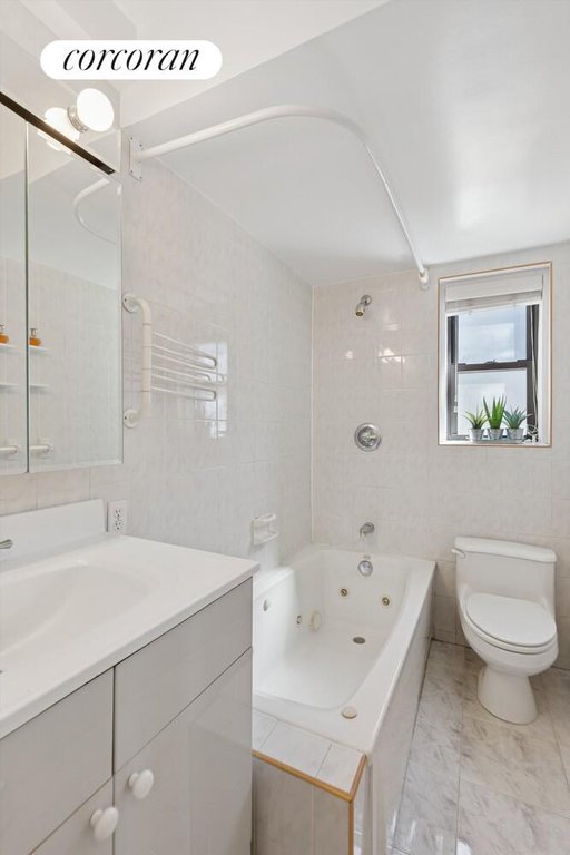 310 West 56th Street, Unit 12F photo 8