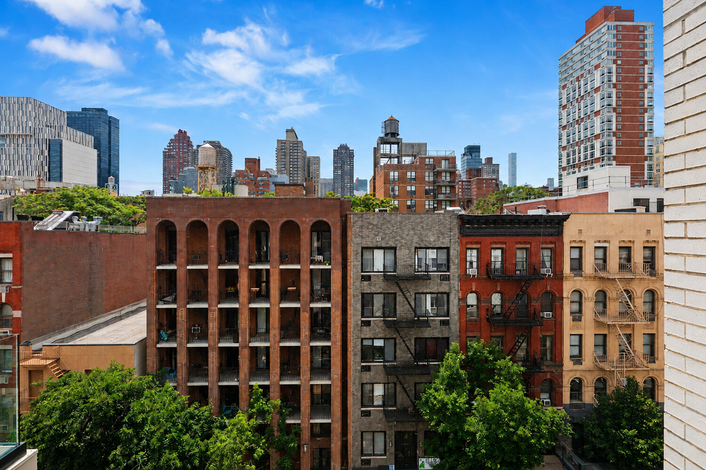 435 East 77th Street, Unit 7C photo 5