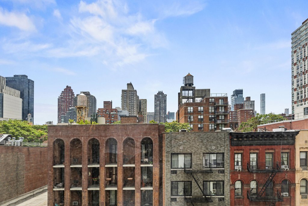 435 East 77th Street, Unit 7C photo 14