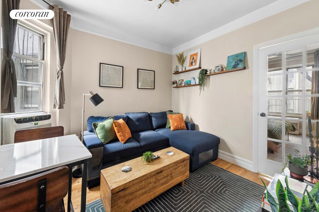 326 East 73rd Street, Unit 3C photo 2
