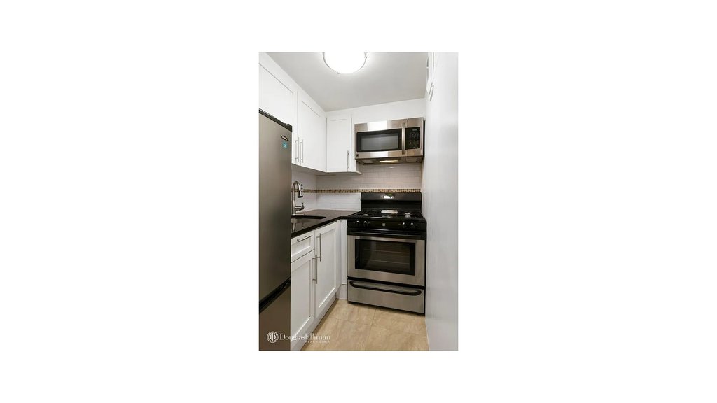 235 West 102nd Street, Unit 10C photo 7