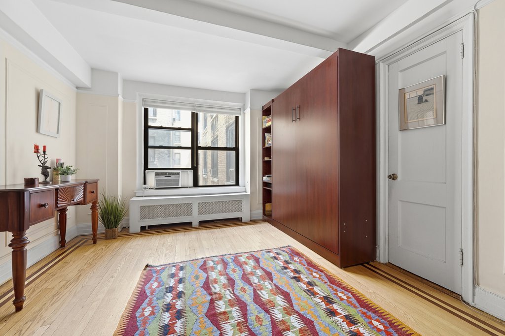 235 West 102nd Street, Unit 10C photo 4