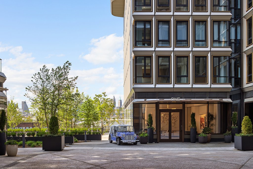 480 Kent Avenue, Unit 17G photo 9