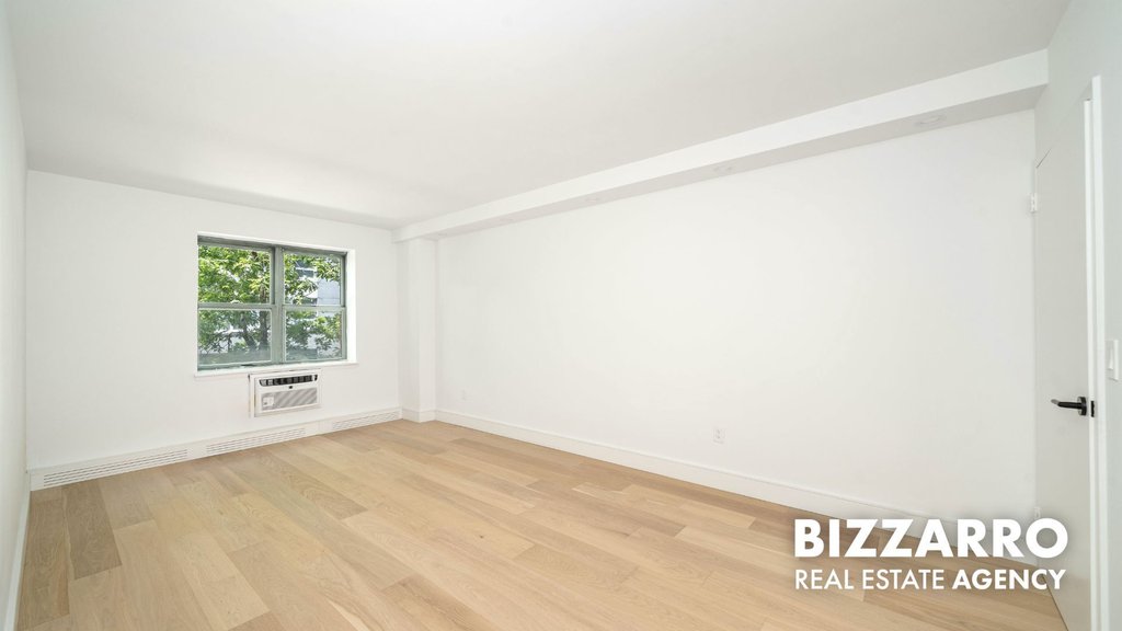 1325 Fifth Avenue, Unit 3C photo 9