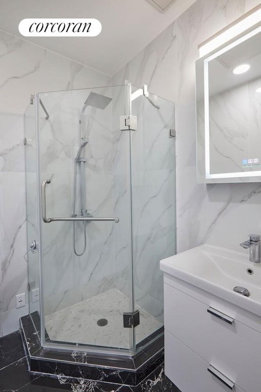 29 West End Avenue, Unit PH8D photo 6