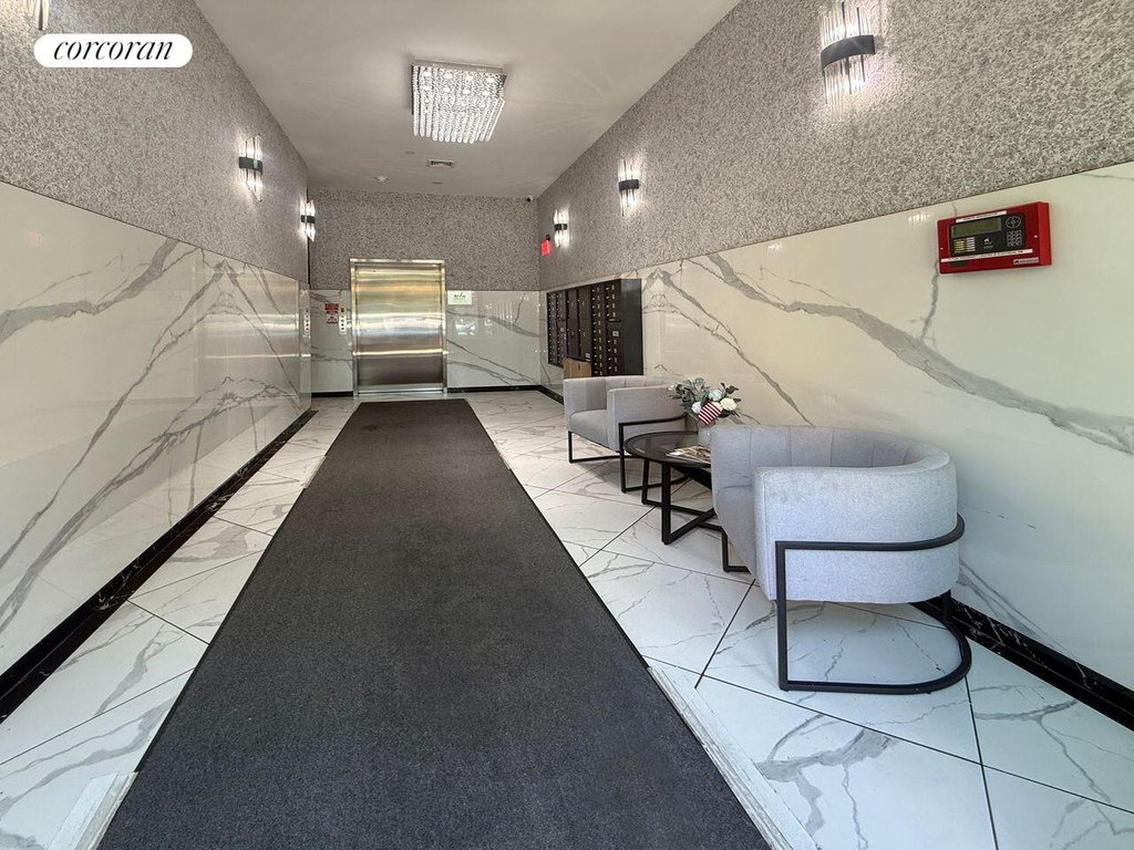29 West End Avenue, Unit PH8D photo 11