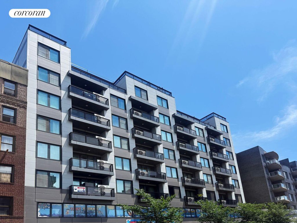 29 West End Avenue, Unit PH8D photo 12
