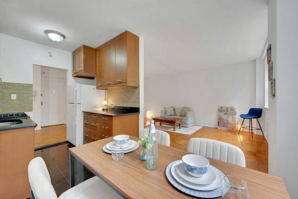 735 Kappock Street, Unit 2F photo 8