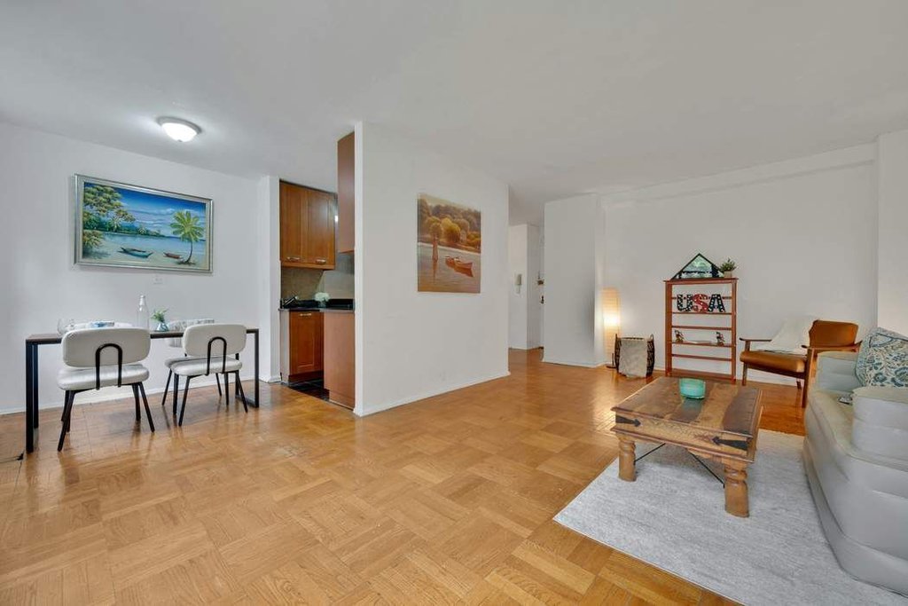 735 Kappock Street, Unit 2F photo 16