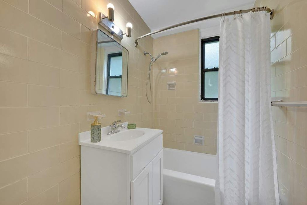 735 Kappock Street, Unit 2F photo 23