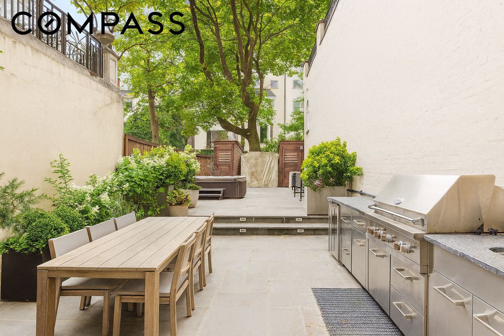 244 East 62nd Street