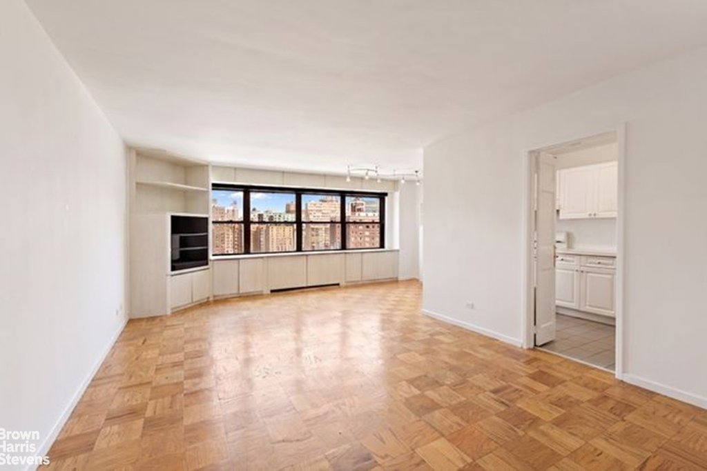 180 West End Avenue, Unit 18R photo 2