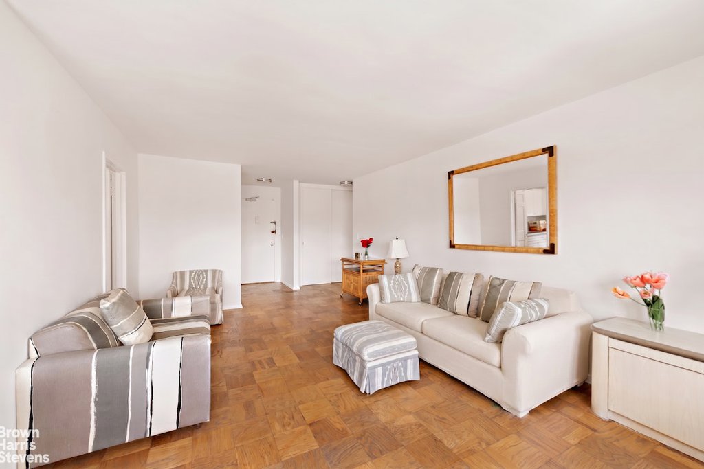 180 West End Avenue, Unit 18R photo 6