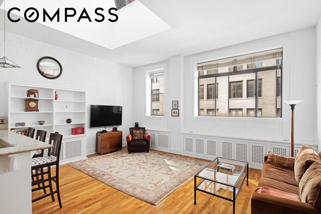 23 East 10th Street, Unit PHA photo 3