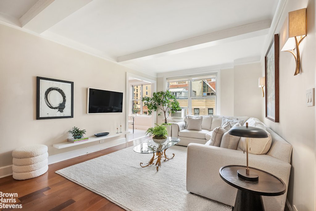 12 East 97th Street, Unit 8F photo 2