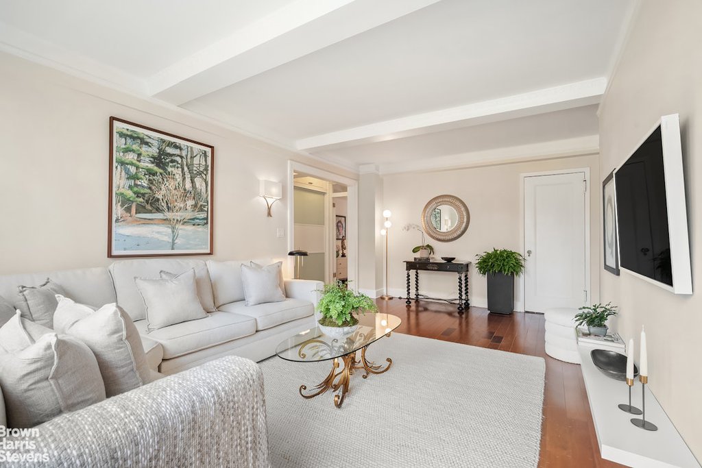 12 East 97th Street, Unit 8F photo 3
