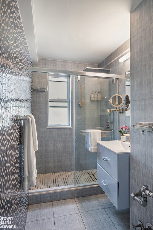 12 East 97th Street, Unit 8F photo 8