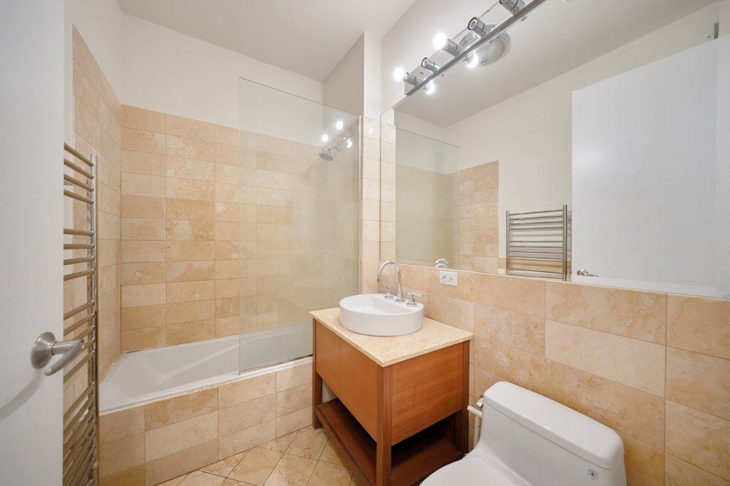 250 East 49th Street, Unit 18A photo 6