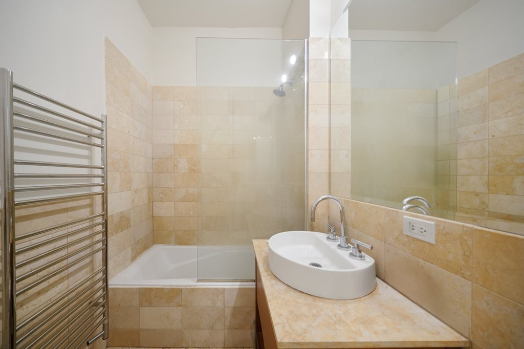 250 East 49th Street, Unit 18A photo 7