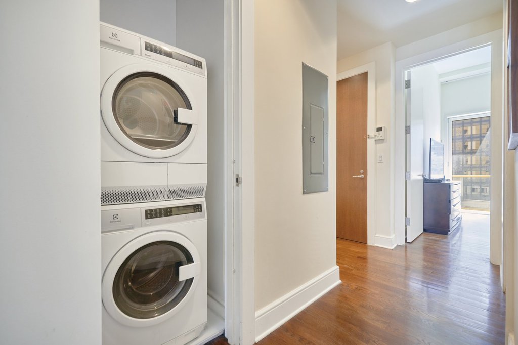 250 East 49th Street, Unit 18A photo 9