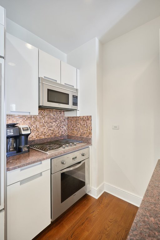 250 East 49th Street, Unit 18A photo 10