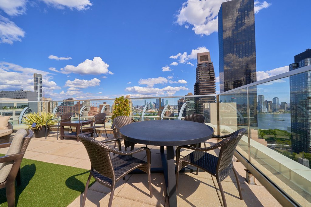 250 East 49th Street, Unit 18A photo 14