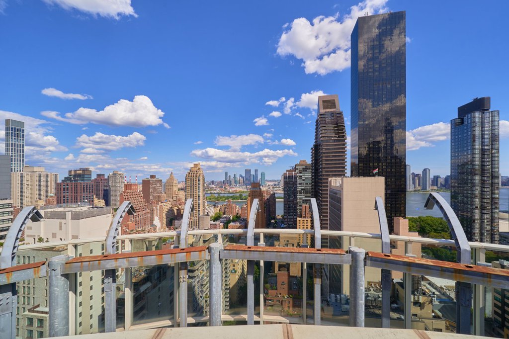 250 East 49th Street, Unit 18A photo 16