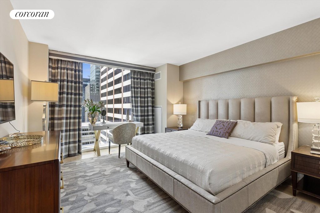 135 West 52nd Street, Unit 30B photo 3