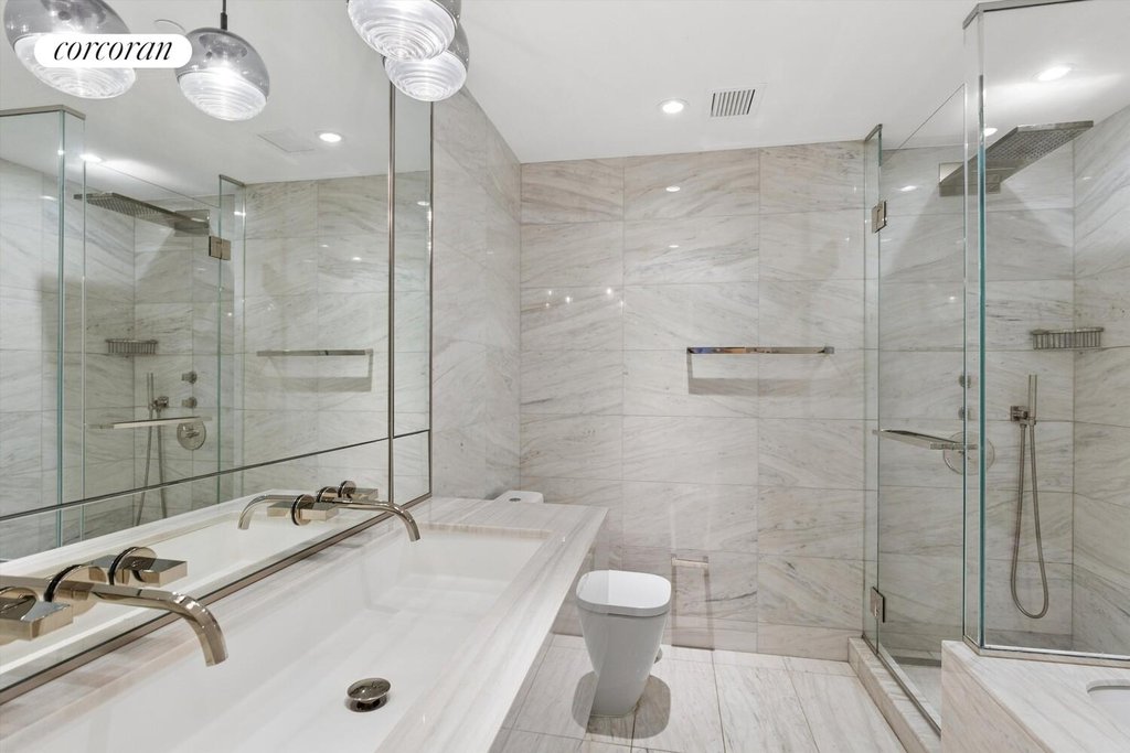 135 West 52nd Street, Unit 30B photo 4