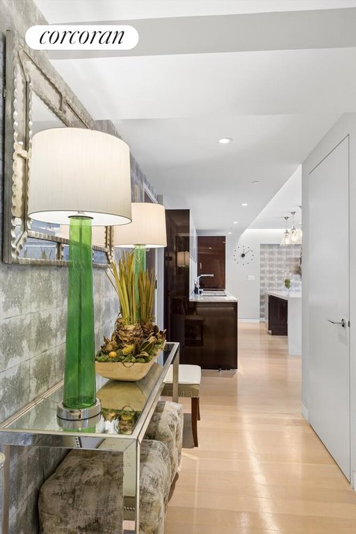 135 West 52nd Street, Unit 30B photo 5
