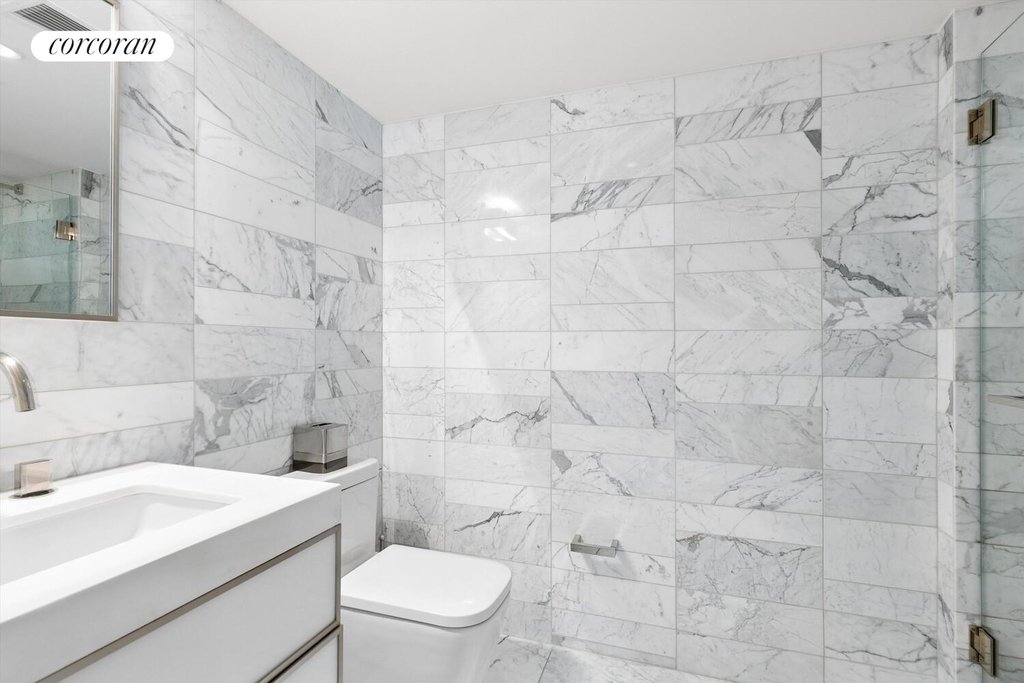 135 West 52nd Street, Unit 30B photo 7