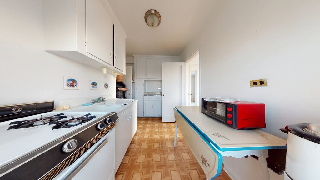 86-11 34th Avenue, Unit 5D photo 6