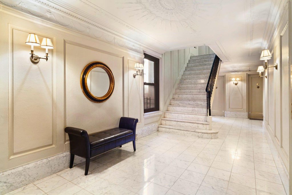 17 West 64th Street, Unit 8B photo 5