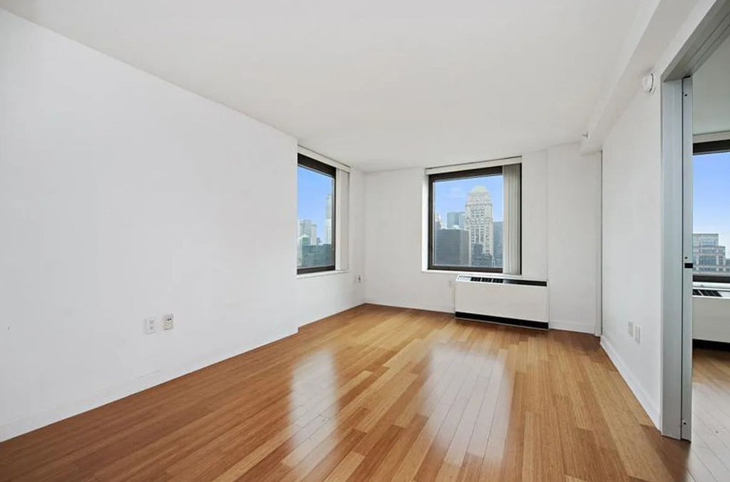 100 West 39th Street, Unit 42E