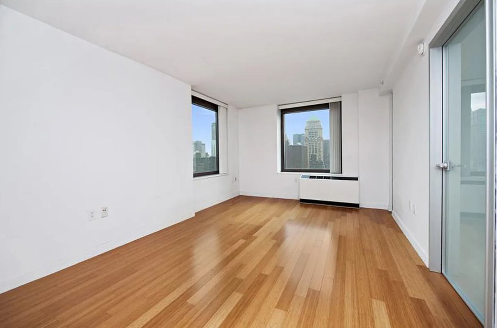 100 West 39th Street, Unit 42E photo 3