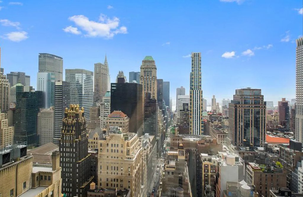 100 West 39th Street, Unit 42E photo 6