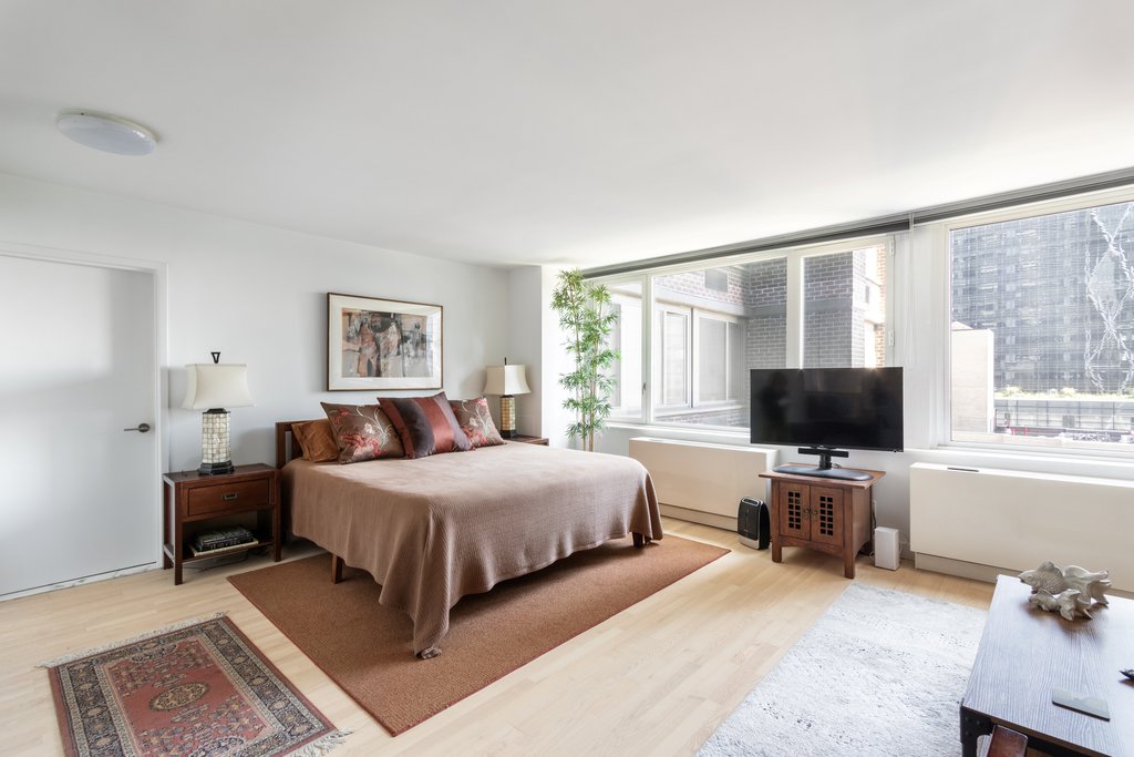 322 West 57th Street, Unit 29L photo 4
