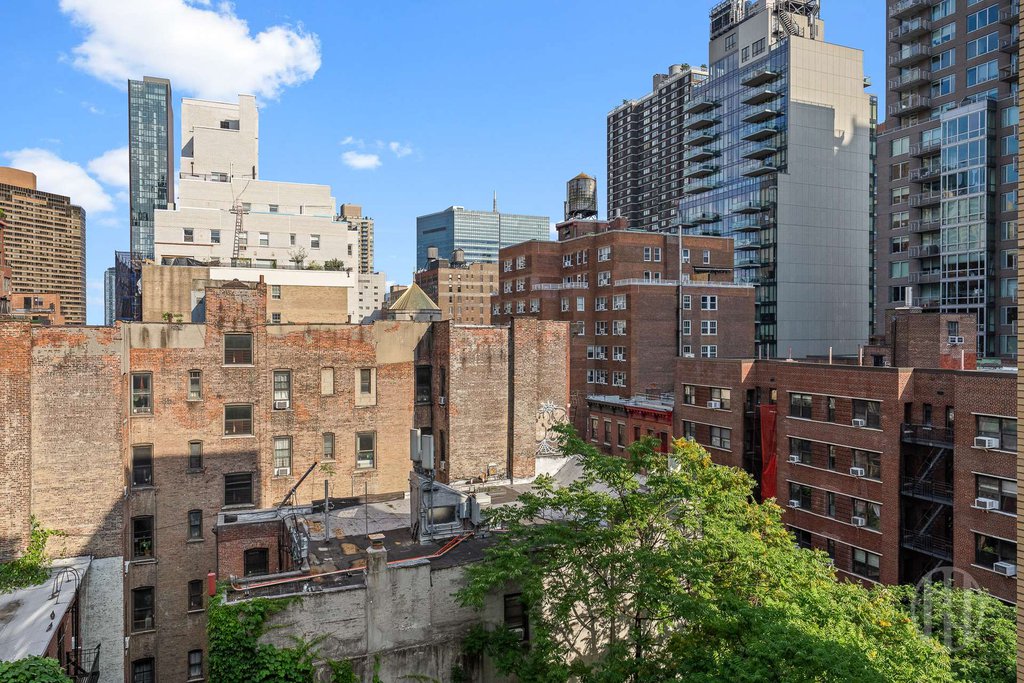 211 East 35th Street, Unit 8E photo 17