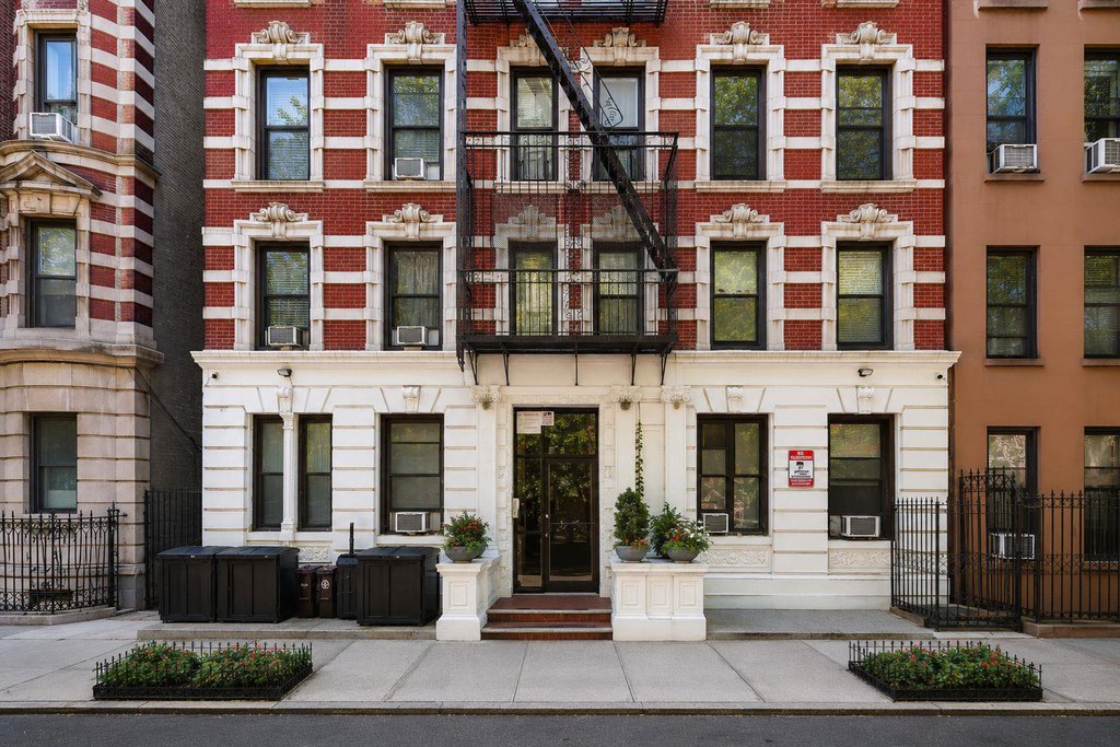 4-6 West 105th Street, Unit 6A photo 2