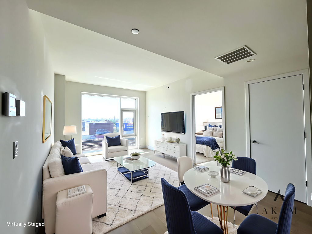 39-11 Queens Boulevard, Unit 603