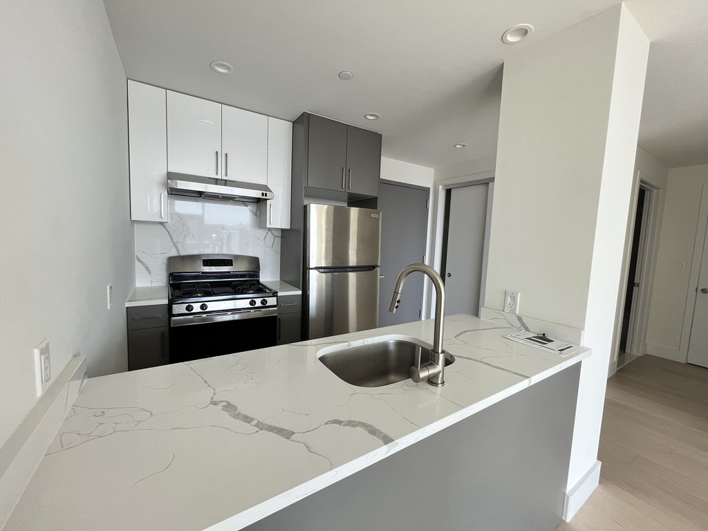 39-11 Queens Boulevard, Unit 603 photo 3