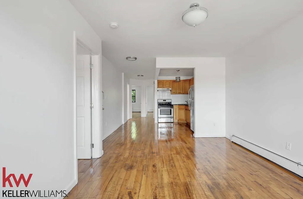 656 Kosciuszko Street, Unit #3