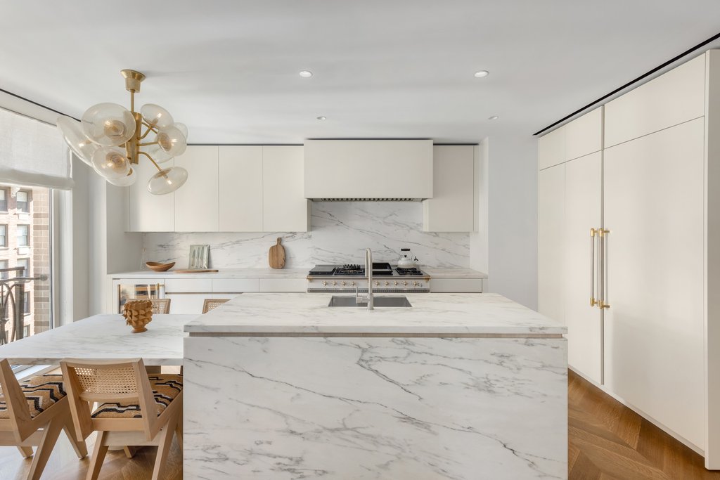 1228 Madison Avenue, Unit 7 photo 4