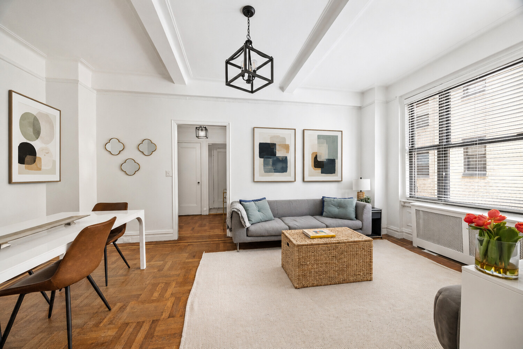 201 West 89th Street, Unit 4C photo 2