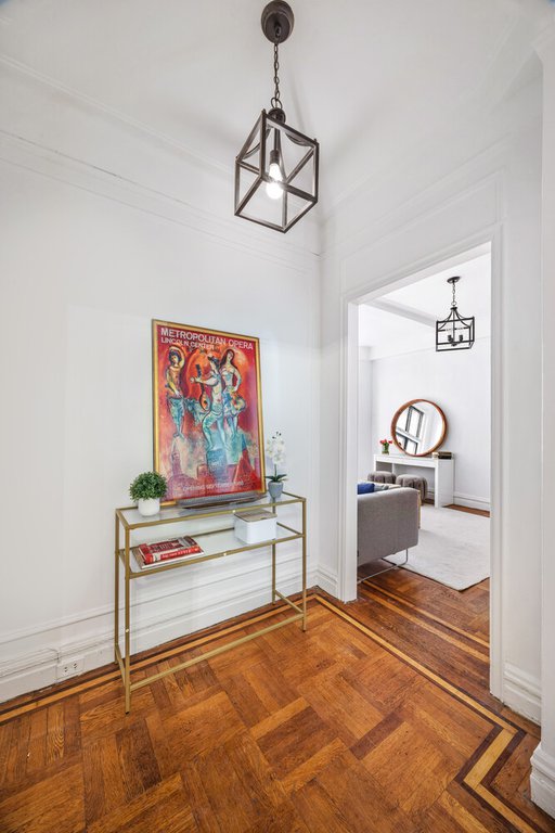 201 West 89th Street, Unit 4C photo 4