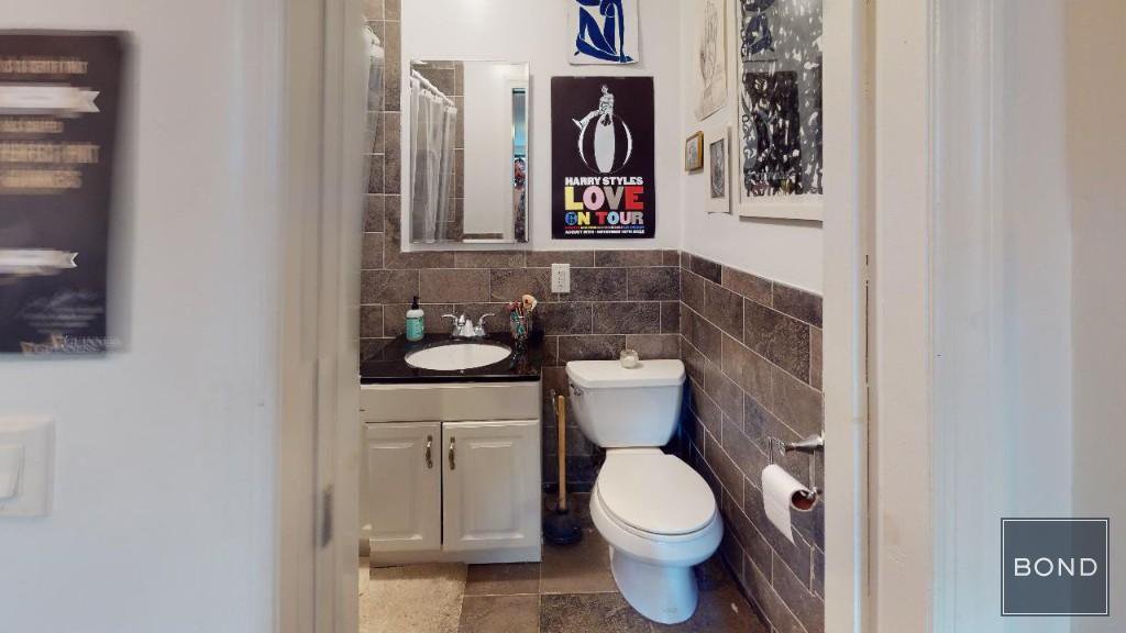 149 First Avenue, Unit 1F photo 8