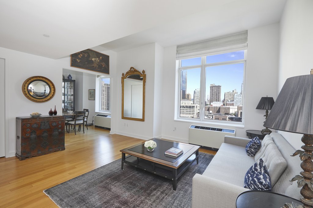 80 Riverside Boulevard, Unit 19B photo 2