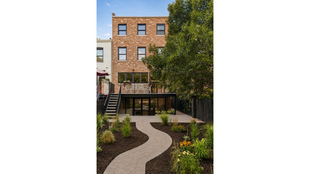 159 Bond Street – For Sale photo 9