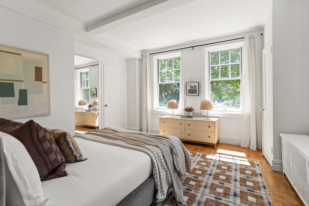 32 Washington Square West, Unit 3E photo 9